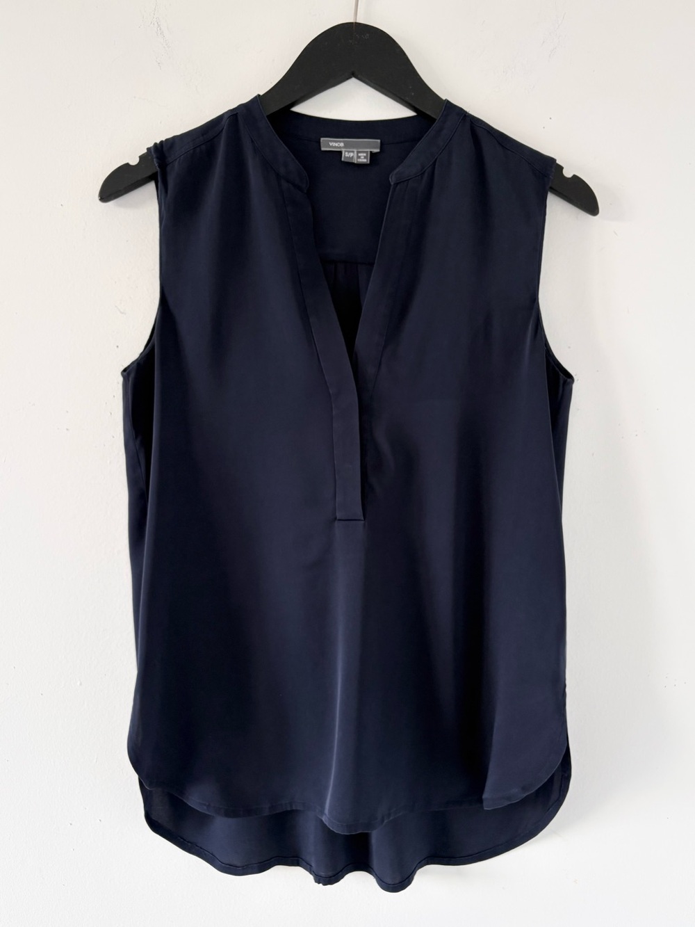 Vince Silk Blend Sleeveless Blouse